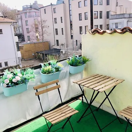شقة Varnainnholiday Terrasse فارنا